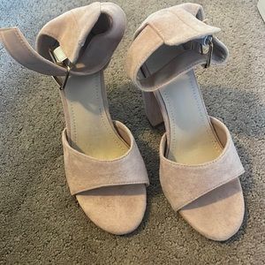 Women high heel shoes, never been worn. They are from Shein brand new